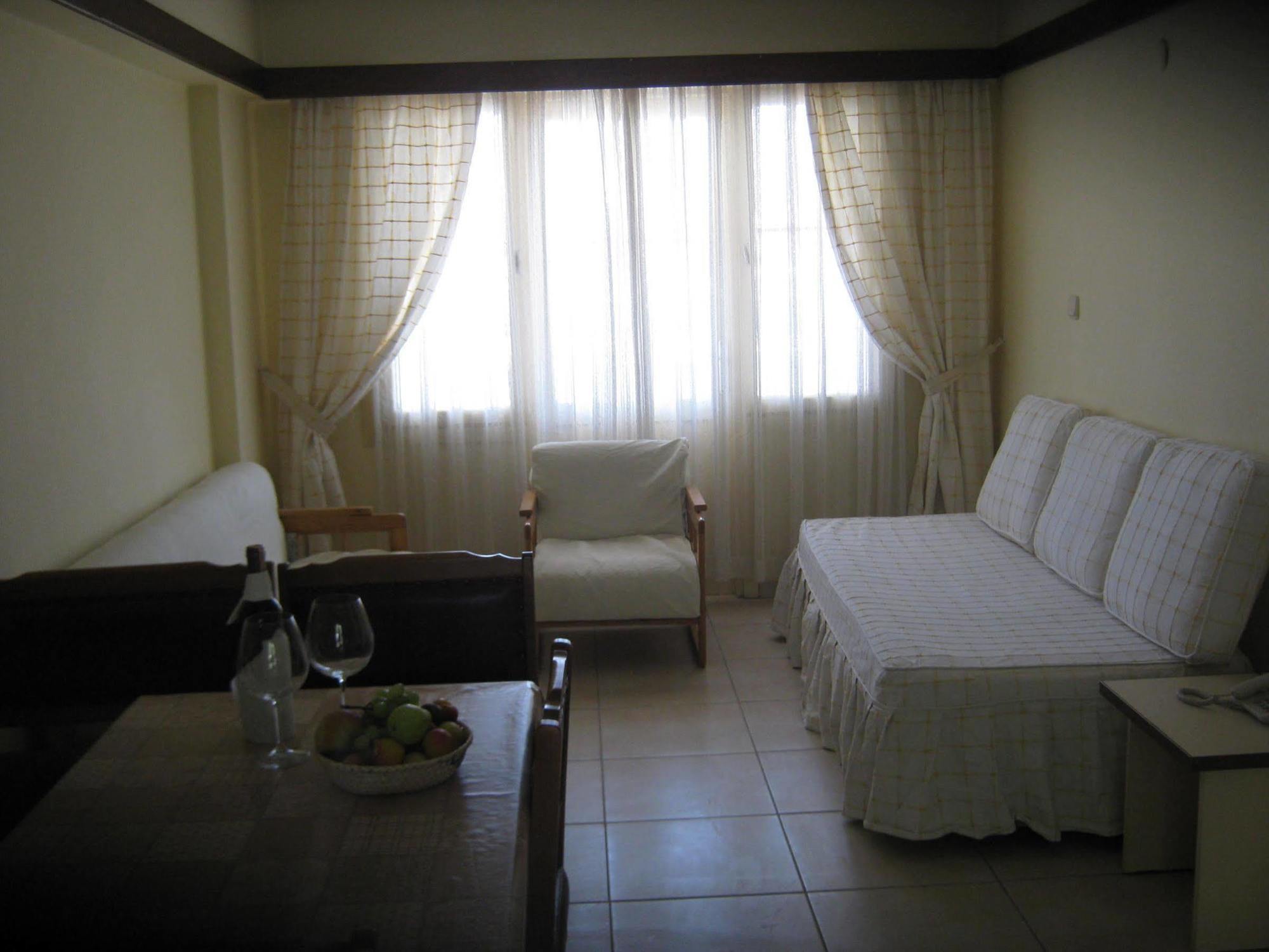 Oya Apartments Kuşadası Ngoại thất bức ảnh